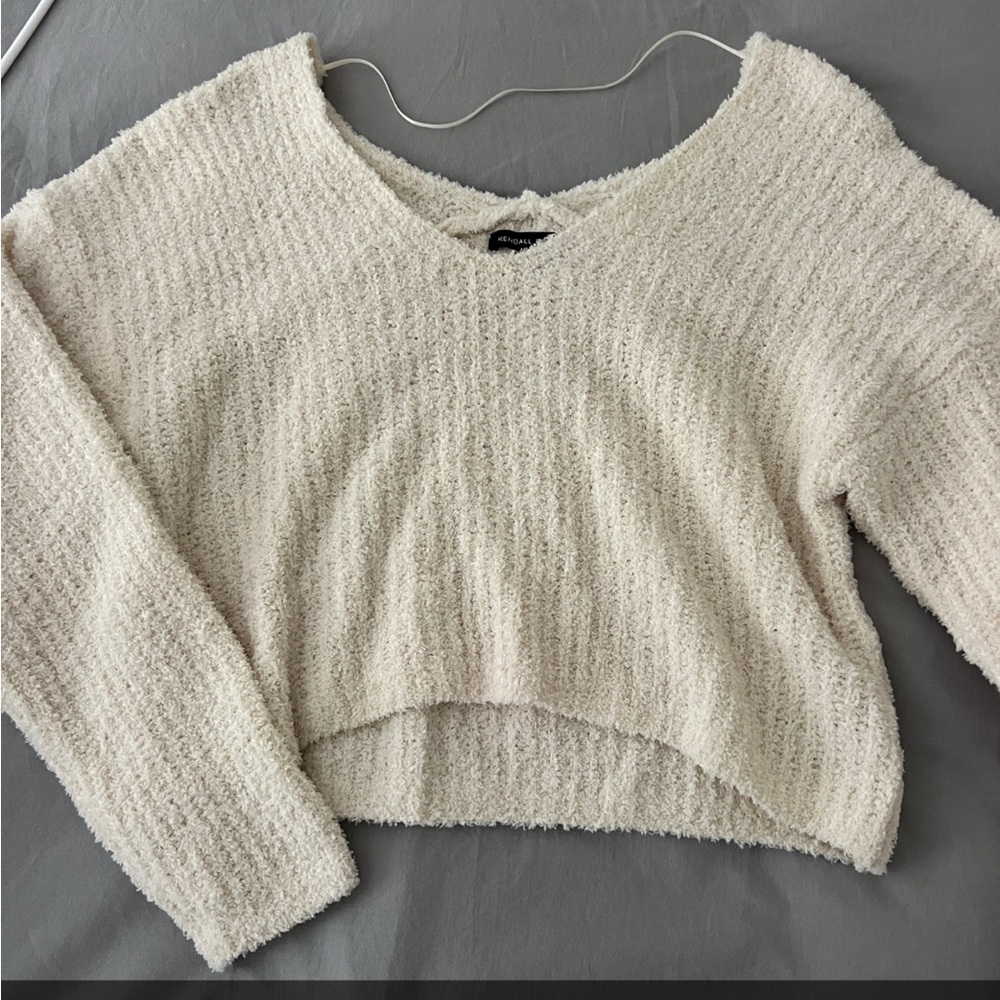 Cream V-Neck Cropped Sweater